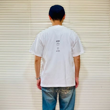 DE SINGSMAN　the chi-lites Tee（ホワイト）
