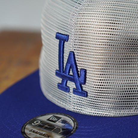 NEW ERA・ニューエラ　9FIFTY トラッカー MLB All Mesh ロサンゼルス・ドジャース グレー ダークロイヤルバイザー
