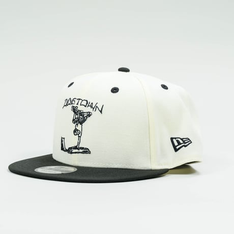 NEWERA・ニューエラ　  9FIFTY DOG TOWN ドッグタウン ロゴ クロームホワイト ブラックバイザー