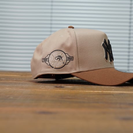 NEWERA・ニューエラ　9FORTY A-Frame Iced Latte ニューヨーク・ヤンキース キャメル トーステッドピーナッツバイザー
