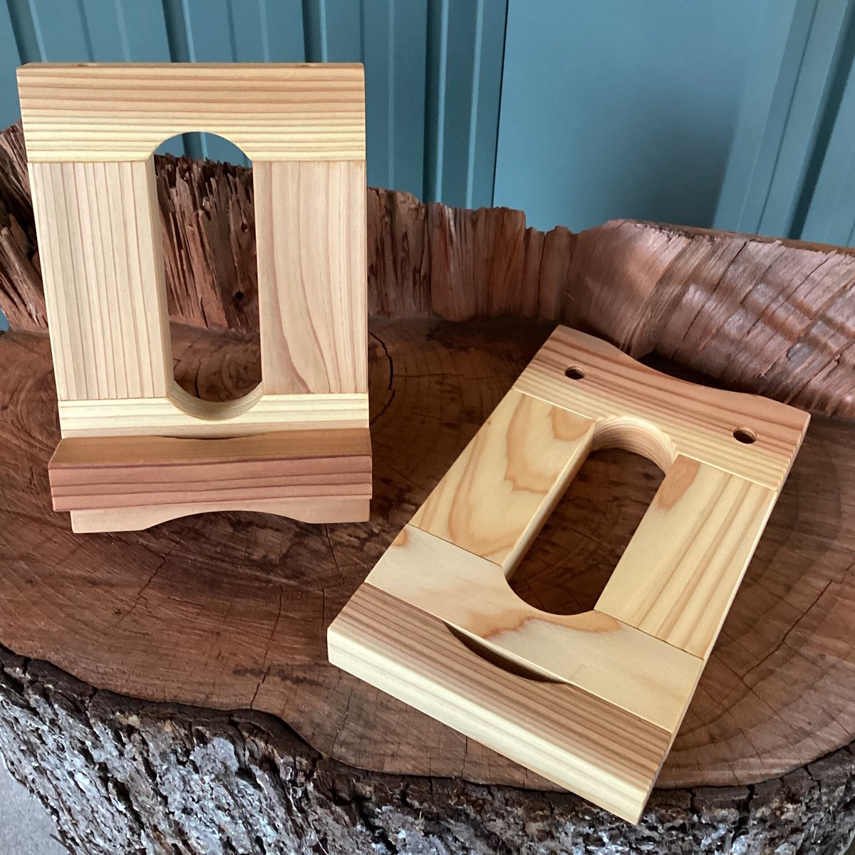 木製タブレットスタンド(組み立て式) | Cryptomeria japonica