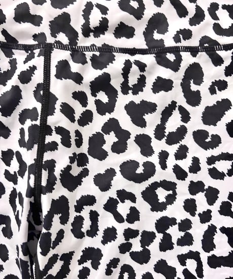 Vintage White & Black Leopard Design Leggings M