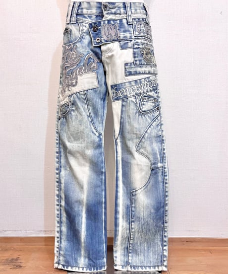 Vintage CIPO & BAXX Embroidery & Patchwork Design Denim Pants M