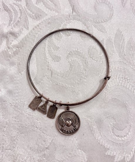 Vintage/Deadstock WIND & FIRE Angel Heart Charm Wire Bracelet