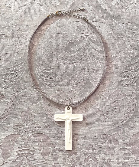 Vintage White Cross Design Choker Necklace Gray