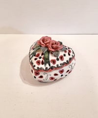 Vintage Heart & Rose Motif Ceramic Jewelry Box