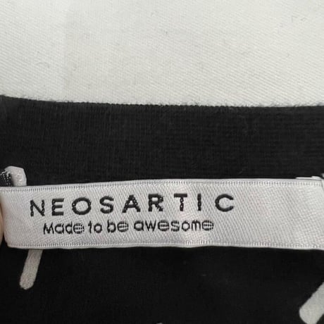 黒Tシャツ　　NEOSARTIC    LLサイズ