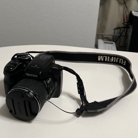 FUJI FILM FINEPIX S8200