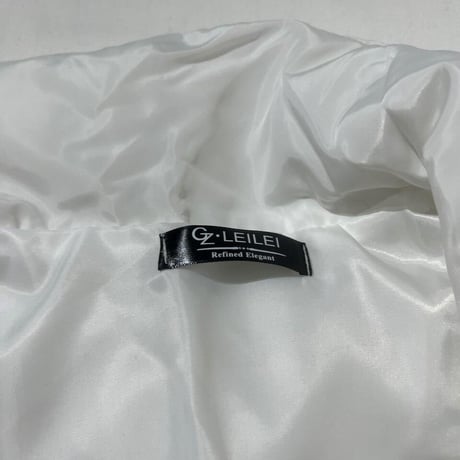 ロングダウンベスト 白　　CZ LEILEI