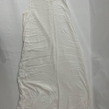 ノースリーブワンピース　白　　Lサイズ