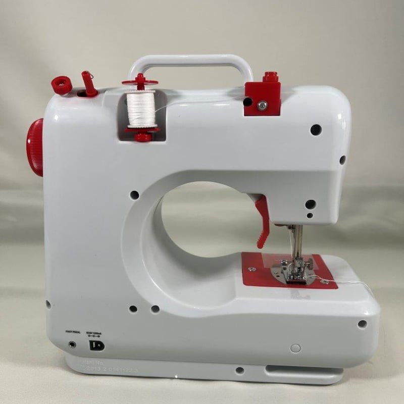 Compact Sewing machne SISコンパクト電動ミシン レッド | tom