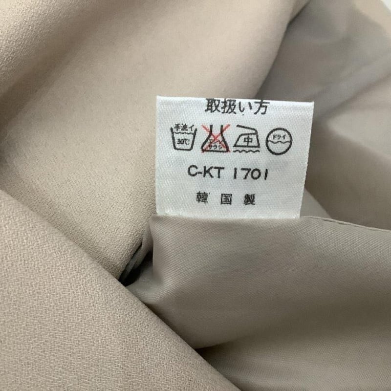 10【HANAEMORI】昭和レトロ バブル 総柄 肩パット ツイード 膝丈 短 服 肩パット ベージュ バブル時代 | tomodachi store