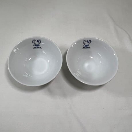 ハローキティ　ラーメンどんぶり　洋服の青山景品