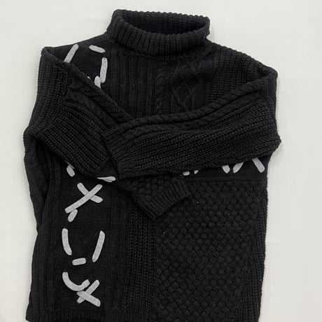 ダークグレー柄入りニット　Ｆサイズ