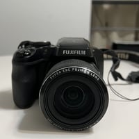 FUJI FILM FINEPIX S8200