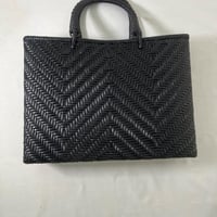 ハンドバッグ　　黒