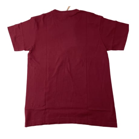 赤Tシャツ