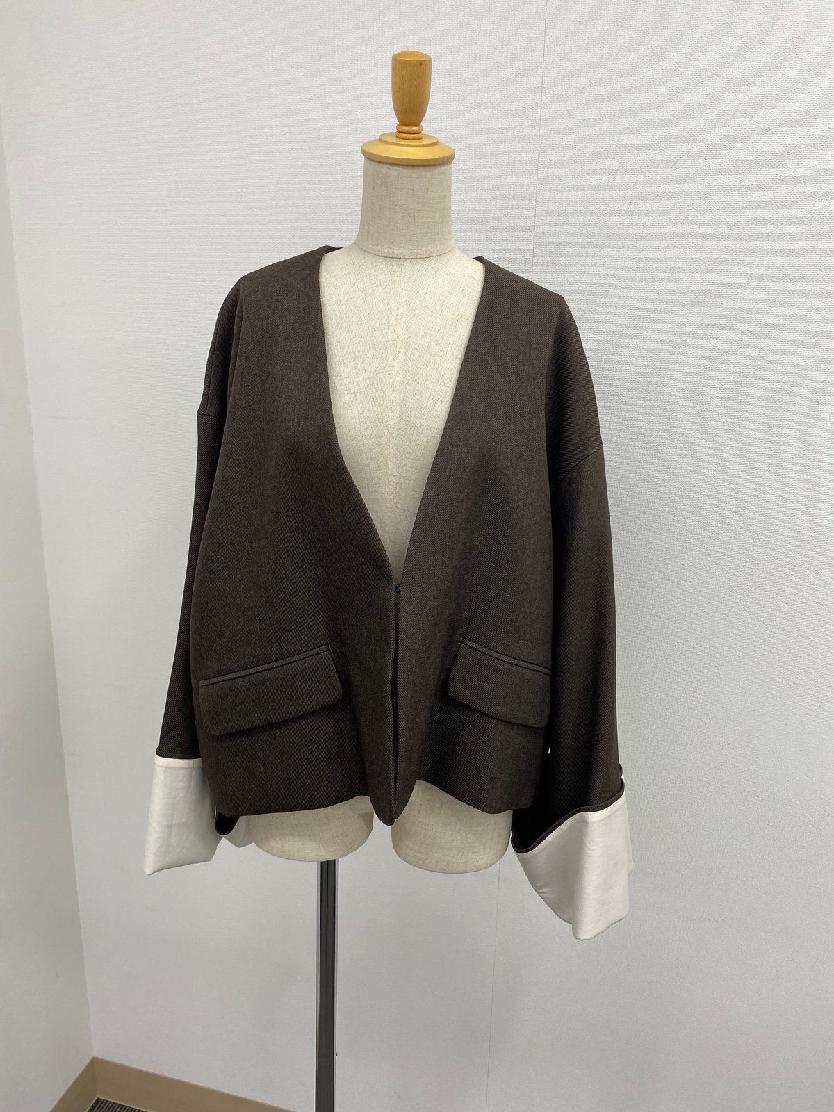 PASSIONEパシオーネ☆ボアショートポンチョコート PASSIONE／パシオーネ】ケープ風ショートコート | Aimant-エマン