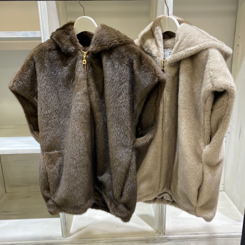 PASSIONE（パシオーネ）』フード付きfurベスト | ルルド