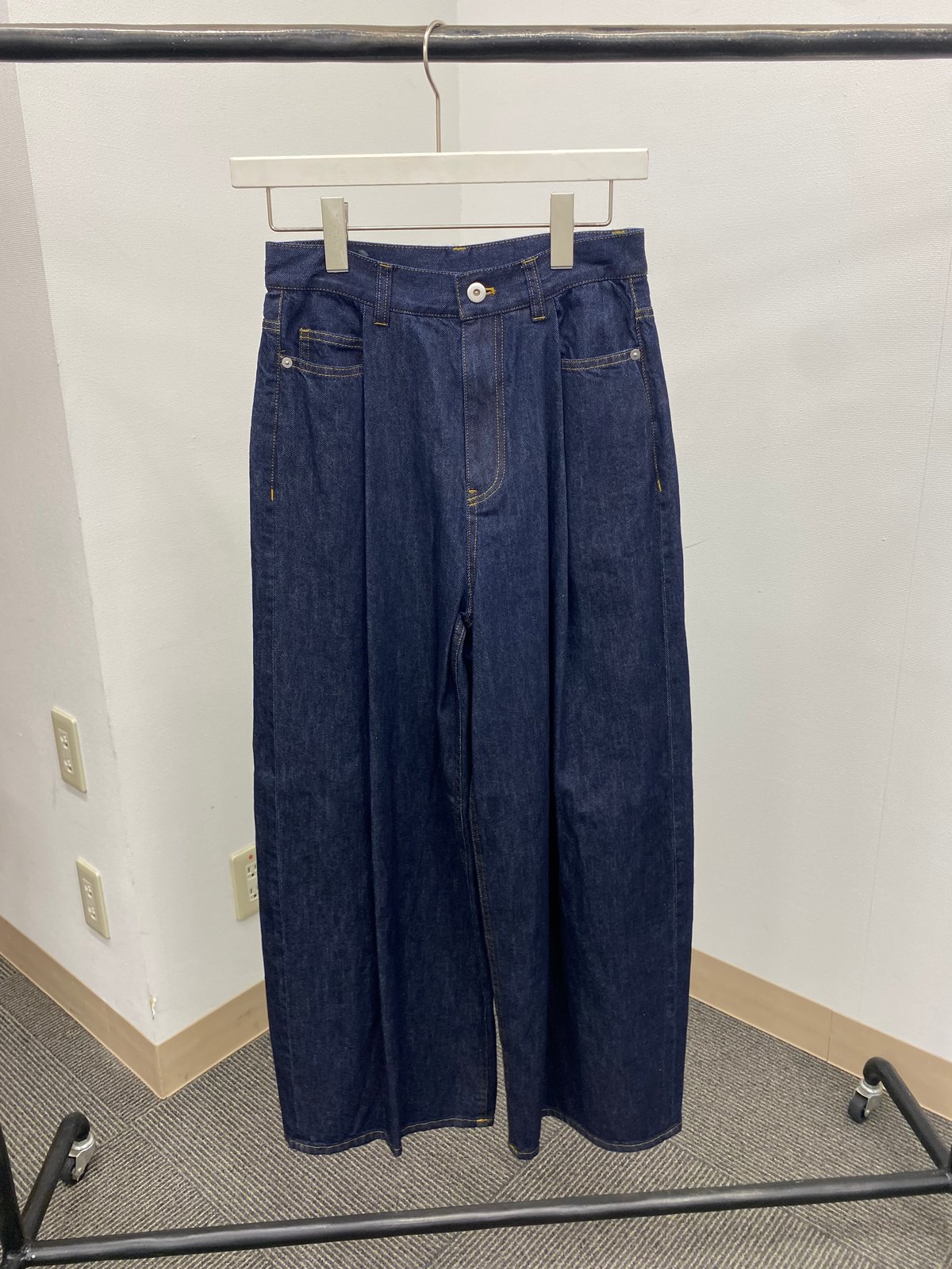 パシオーネ　タック デニムパンツ　　cafune カフネ ワイドデニムパンツ デニムタックワイドパンツ《cafune カフネ》 | Casablanca