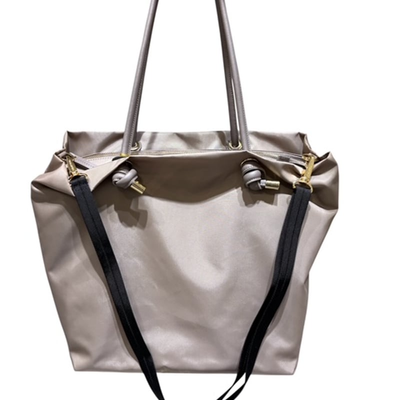 VIOLAd'ORO ヴィオラドーロ キルティングナイロン ノットハンドル M VIOLAd'ORO ヴィオラドーロ キルティング ノットハンドルトート