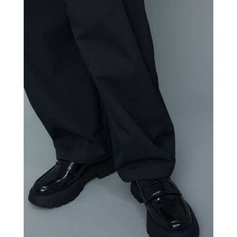 Herin.CYE(ヘリンドットサイ)』Squeeze suspender pants (ス...
