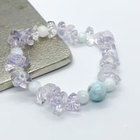 リラックスして、あなたの気持ちを届けよう！ラリマー×スコロライトのブレスレット