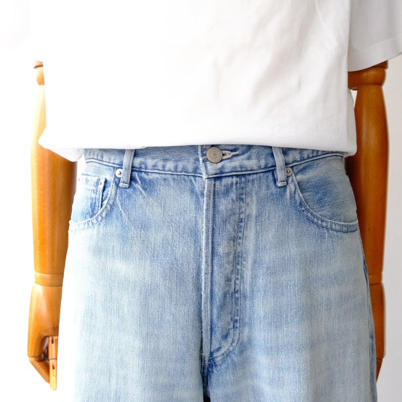 AURALEE | FADED SELVEDGE LIGHT DENIM WIDE PANTS