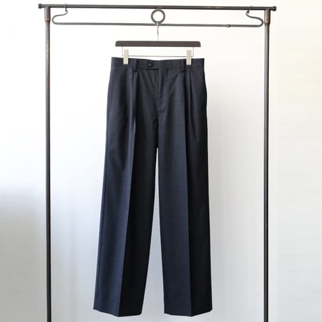 AURALEE｜ULTRA FINE TROPICAL WOOL TWO-TUCK SLACKS