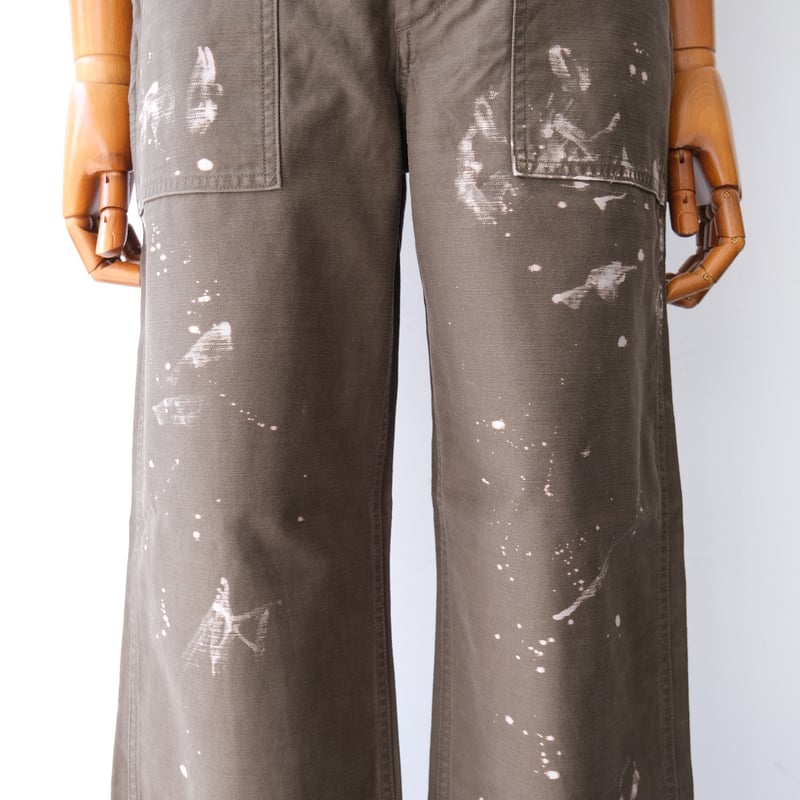 AURALEE｜WASHED BAGGY SATIN BLEACHED BAKER PANTS