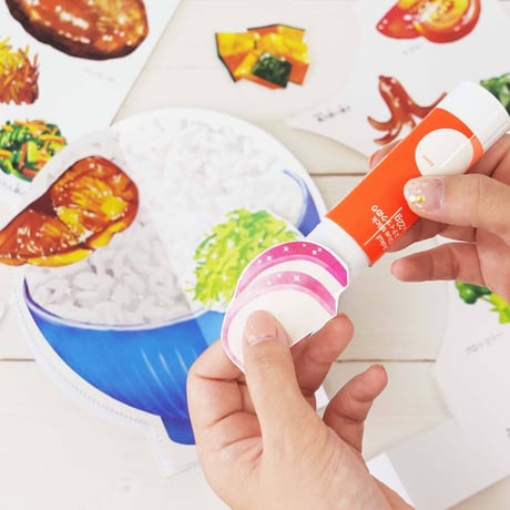 寄付／教育支援：くるっと工作ブック『食育：カラダをつくる３つのパワー』(50冊セット)／教育施設にお届け