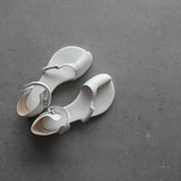 SHISEI／THUMBHOLE SANDAL／WHITE／サイズ35.5
