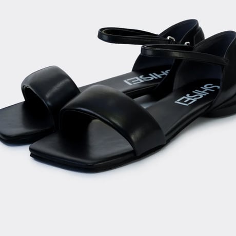 SHISEI／シーセイ　PADDED SANDAL