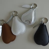 a／pear charm 洋なしチャーム