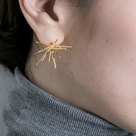 Lamie / ラミエ　spark (M )ピアス
