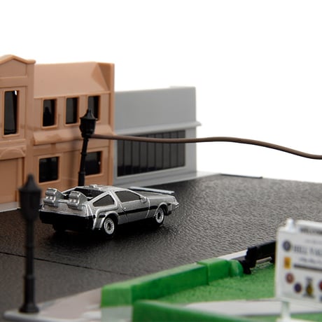 NANO SCENE BTTF HILL VALLEY COURTHOUSE w/2 VEHICLES 【バックトゥザフューチャー ミニカー】