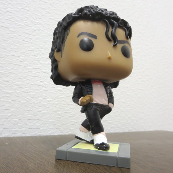 【希少】マイケルウィルキンソン アクリル彫刻 POP! ROCKS VINYL FIGURE MICHAEL JACKSON GOLD/SI