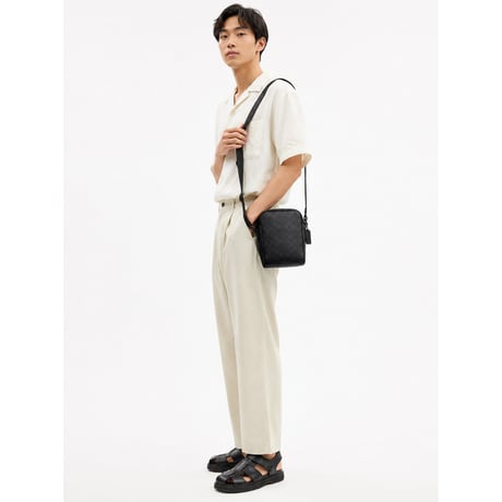 ✨️allen♡✨️未使用級 COACH シグネチャー柄 スーベニアＪＫ coach | STORES