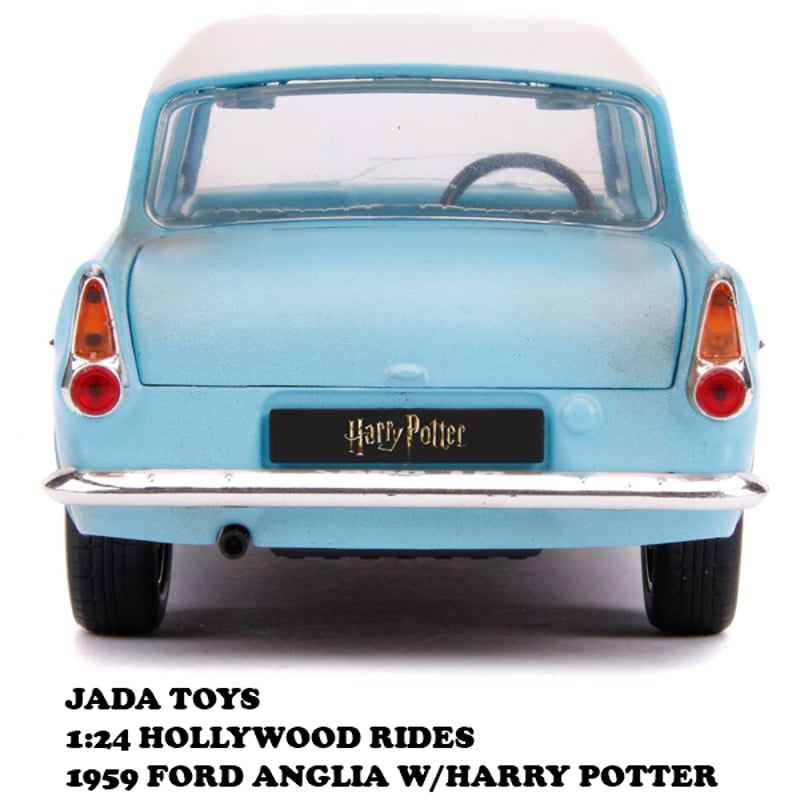 1:24 HARRY POTTER 1959 FORD ANGLIA w/HARRY POTT