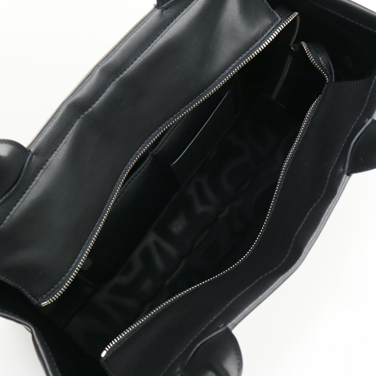 マークジェイコブス MARC JACOBS THE LARGE TOTE トートバッグ