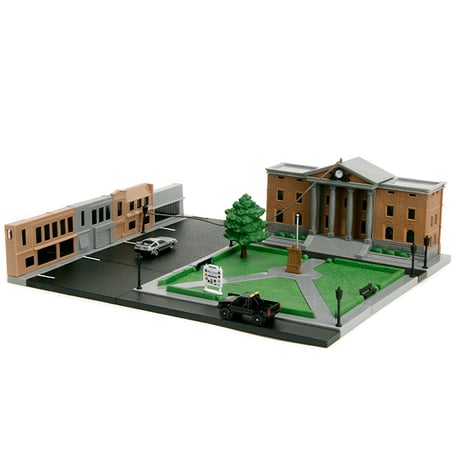 NANO SCENE BTTF HILL VALLEY COURTHOUSE w/2 VEHICLES 【バックトゥザフューチャー ミニカー】