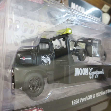 M2 MACHINES 1:64 MOON EQUIPPED 1956 Ford COE & 1932 Ford 3 Window Coupe 【ムーンアイズ】ミニカー