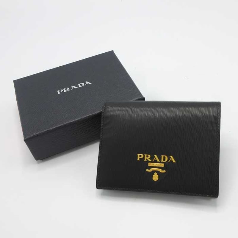 プラダ 二つ折り財布 PRADA 型押しレザー(縦シワ) 1MV204 2B6Q F0TMH  