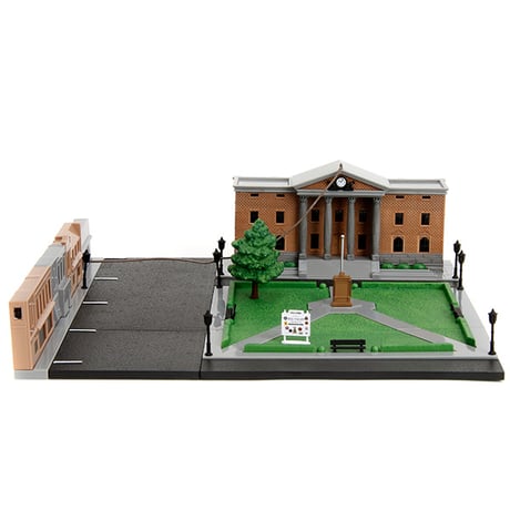NANO SCENE BTTF HILL VALLEY COURTHOUSE w/2 VEHICLES 【バックトゥザフューチャー ミニカー】