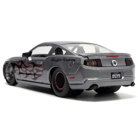 JADATOYS 1:24 BTM 2010 Ford Mustang GT ミニカー