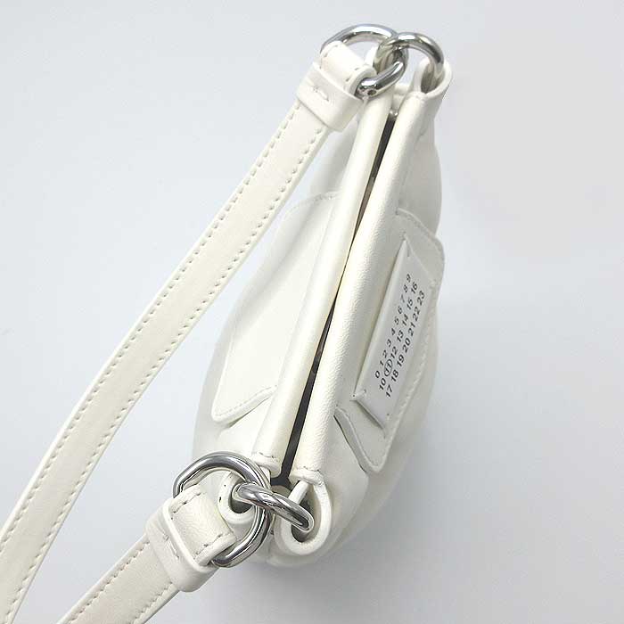 国内即送 MaisonMargiela レザー ミニポシェット S56UI0224 メゾンマルジェラ ショルダーバッグ ミニポシェット 斜め掛け