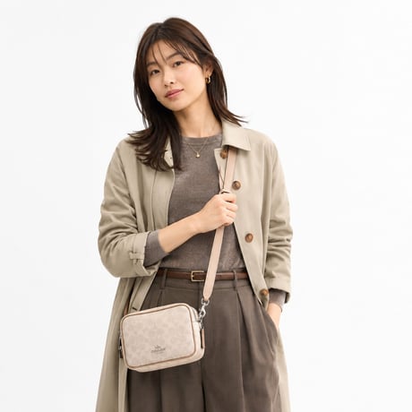 🎀コーチ COACH　ミニ キャリー クロスボディ バッグ・シグネチャー キャンバス　CEK69 SVPWH