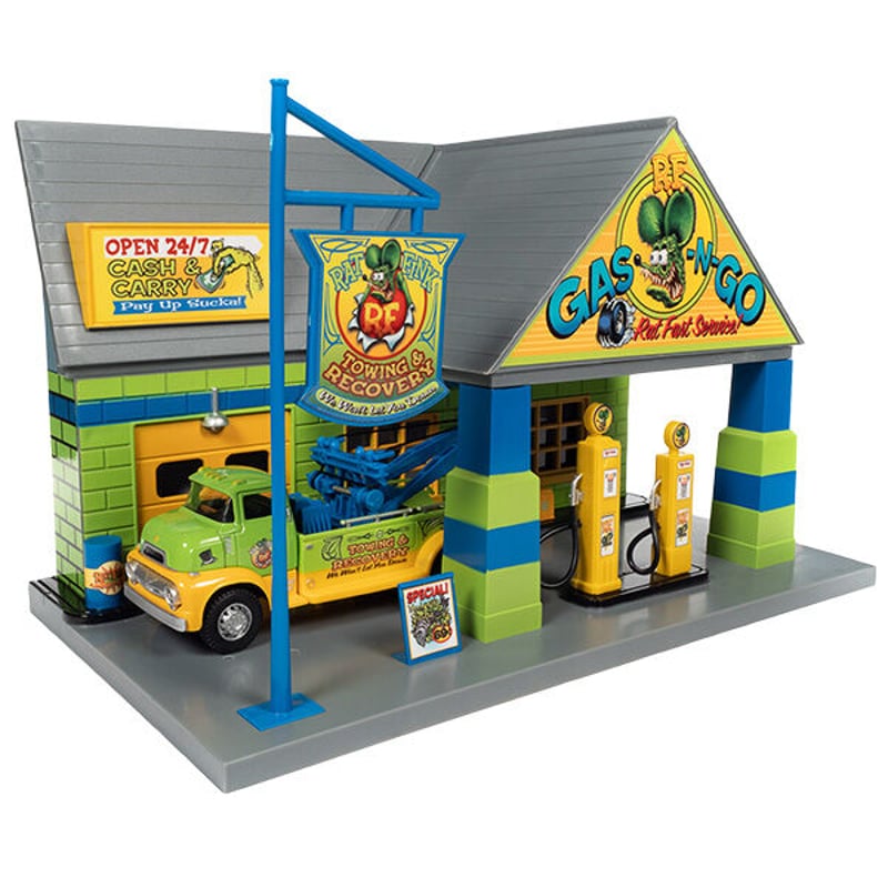 AUTO WORLD 1:48 RAT FINK Garage with 1:32 Tow T