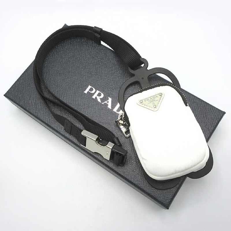 【100％正規品】プラダ iPhone ケース ストラップ付きポーチ 未使用品 PRADA プラダ スマートフォンホルダー ショルダーストラップ ポーチ
