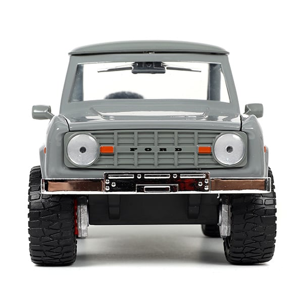 JADATOYS 1:24 JUST TRUCKS w/RACK & WHEELS 1973